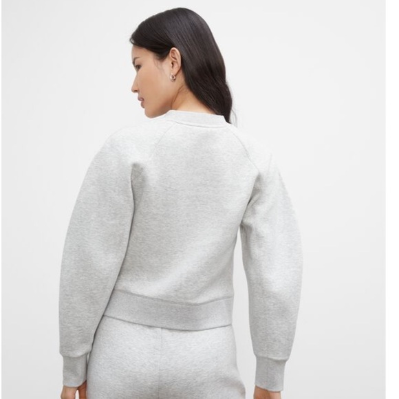 ✨Club Monaco✨ Sculptural Sweatshirt🌼 - Picture 4 of 8